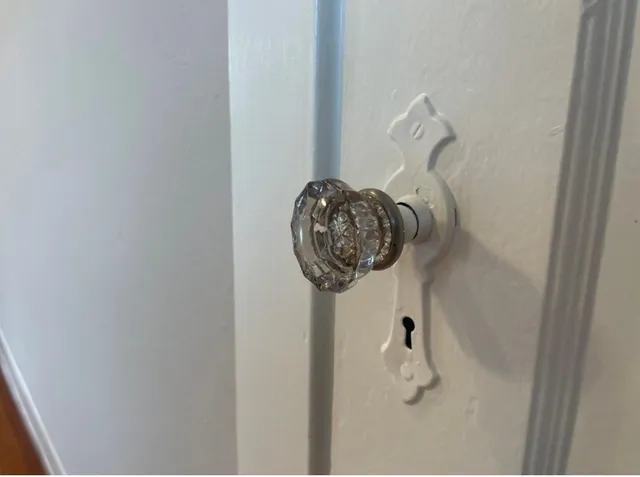 $1,825 | 1637 Castle Court, Houston, TX 77006