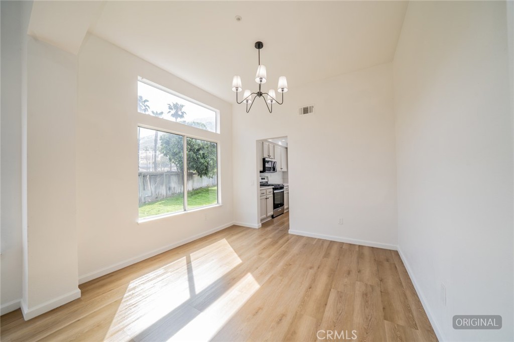 15849 Firethorn Road Fontana, CA 92337 - Photo 8 of 41