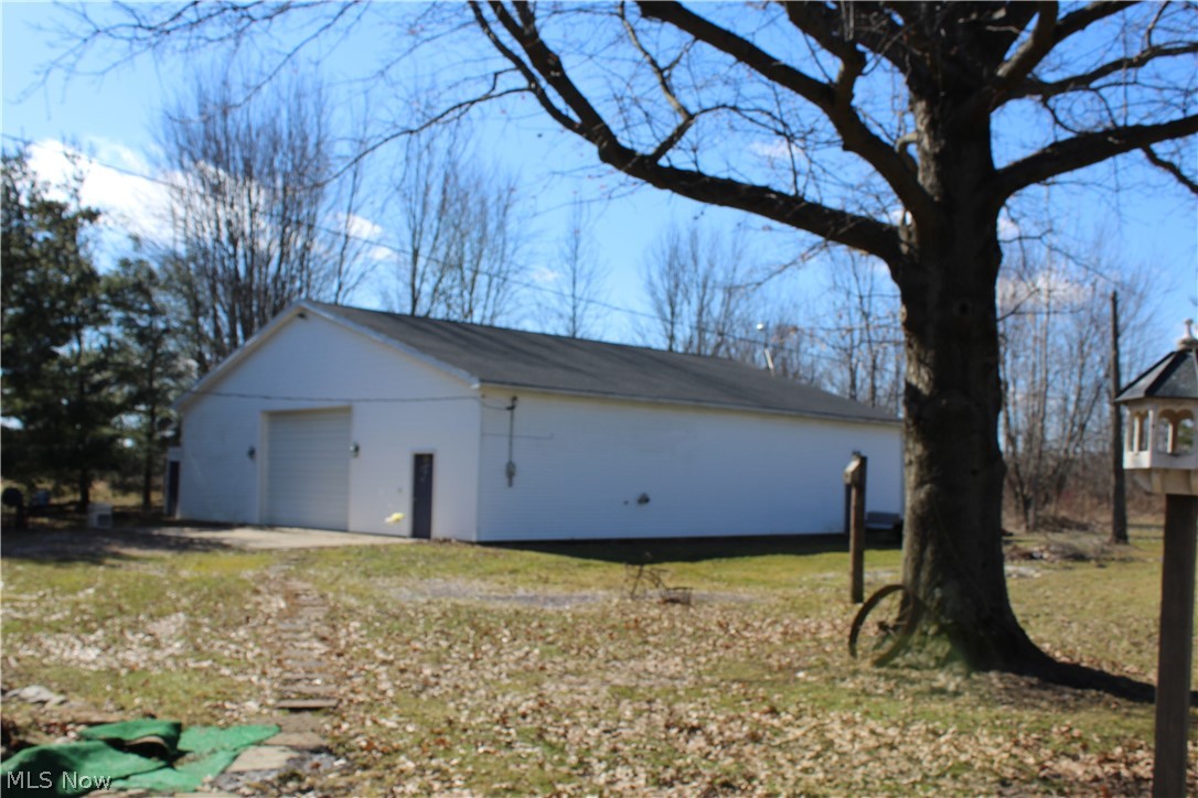 18658 Whitehead Road Lagrange, OH 44050 - Photo 2 of 32 Gallery Image 2