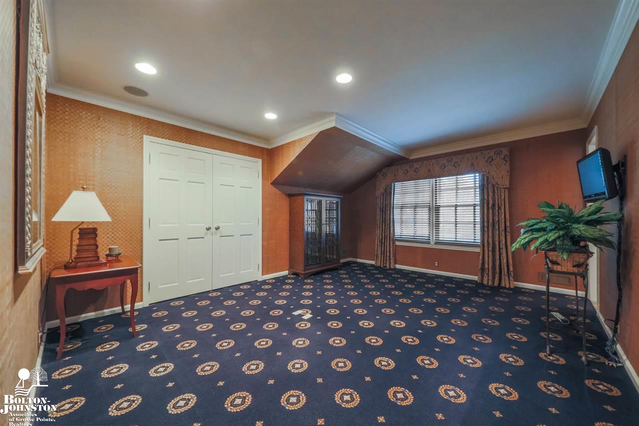 415 Lake Shore Road Grosse Pointe Farms, MI 48236 - Photo 32 of 41