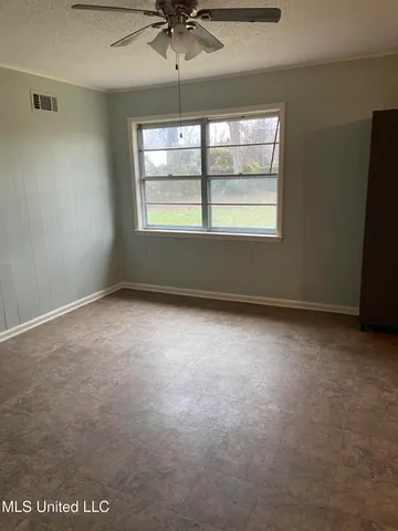 $1,200 | 1617 School Street, Tunica, MS 38676