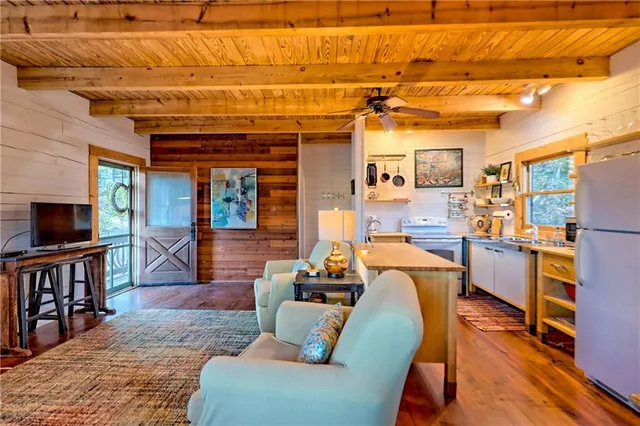 $1,595,000 | 9406 Bridge Creek Road, Tiger, GA 30576