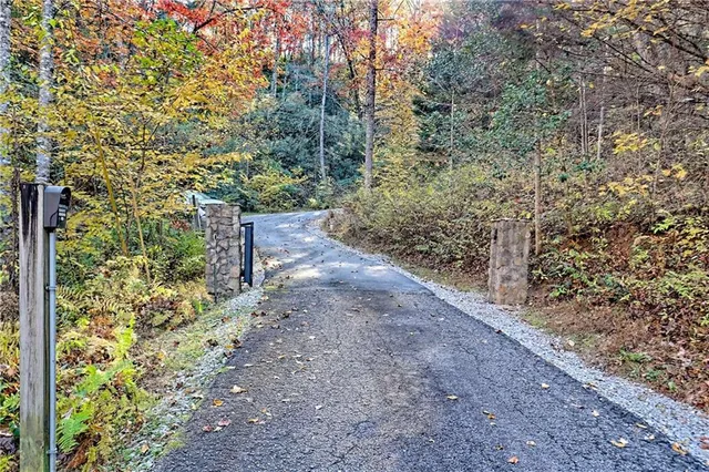 $1,595,000 | 9406 Bridge Creek Road, Tiger, GA 30576