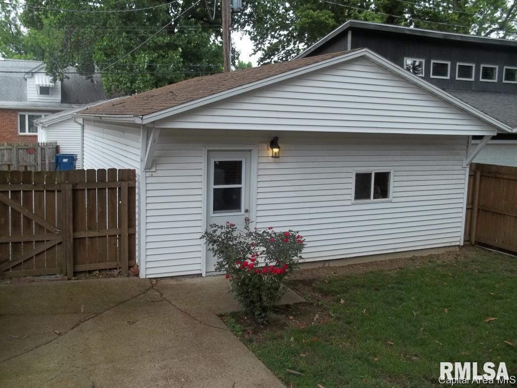 1525 West Lawrence Avenue Springfield, IL 62704 - Photo 18 of 26