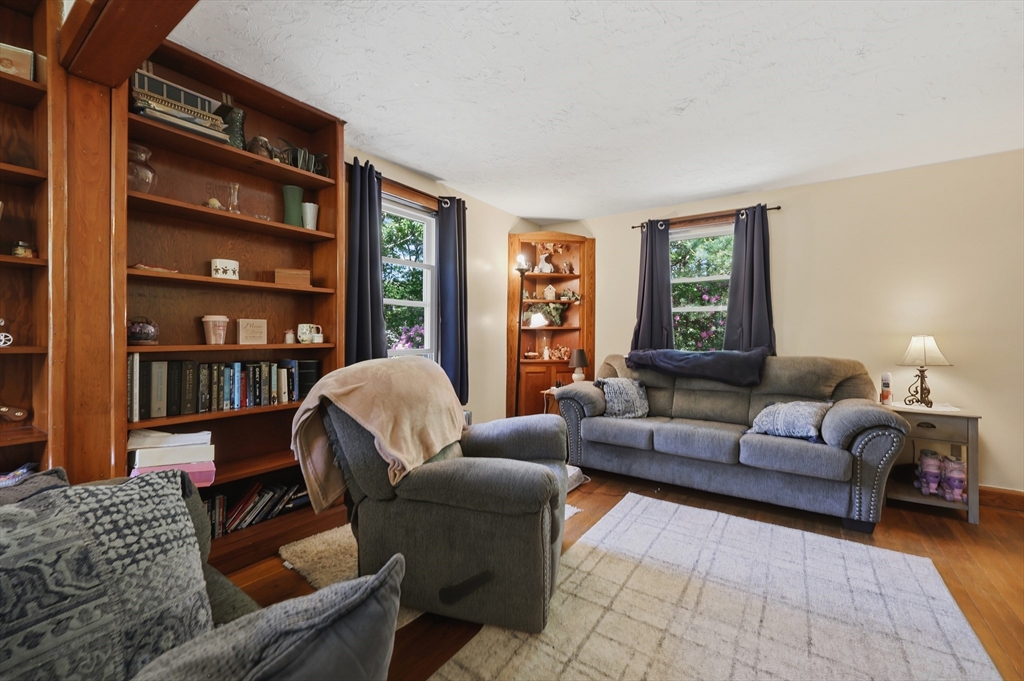112 South Royalston Road Athol, MA 01331 - Photo 6 of 36