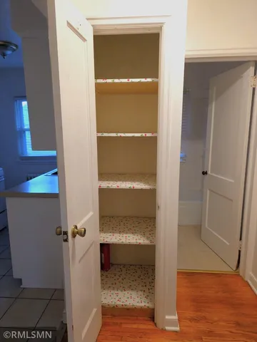 $1,175 | 656 Cleveland Avenue South, Unit 4, St. Paul, MN 55116