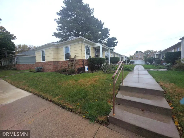 $1,175 | 656 Cleveland Avenue South, Unit 4, St. Paul, MN 55116