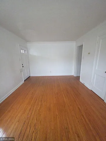 $1,175 | 656 Cleveland Avenue South, Unit 4, St. Paul, MN 55116