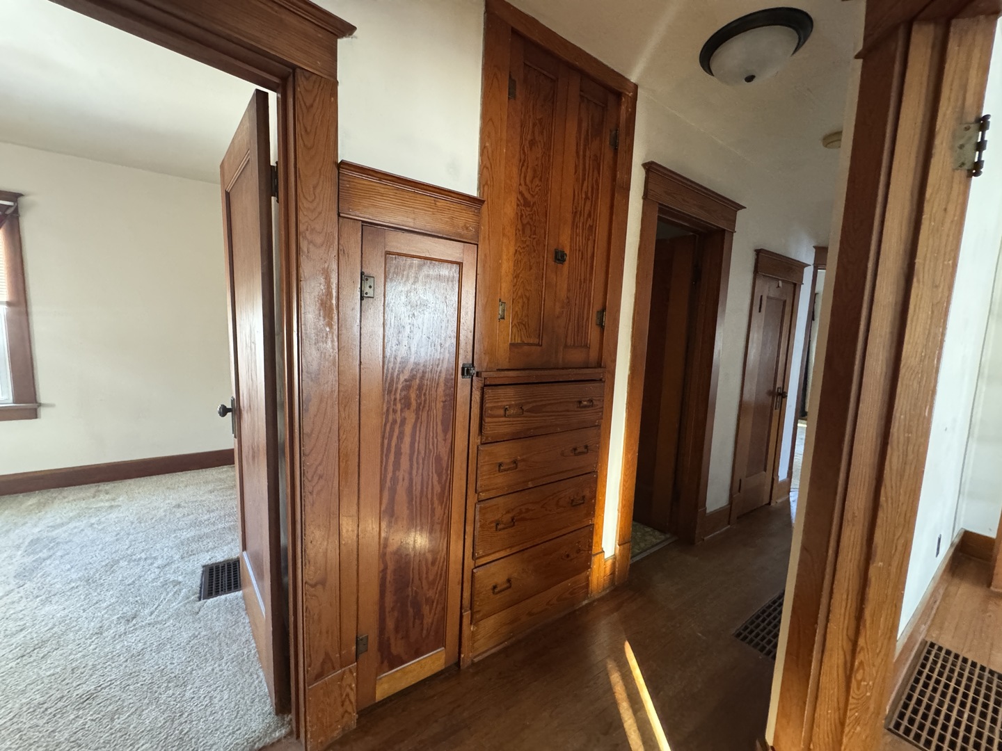 219 South Jackson Street Clinton, IL 61727 - Photo 26 of 50