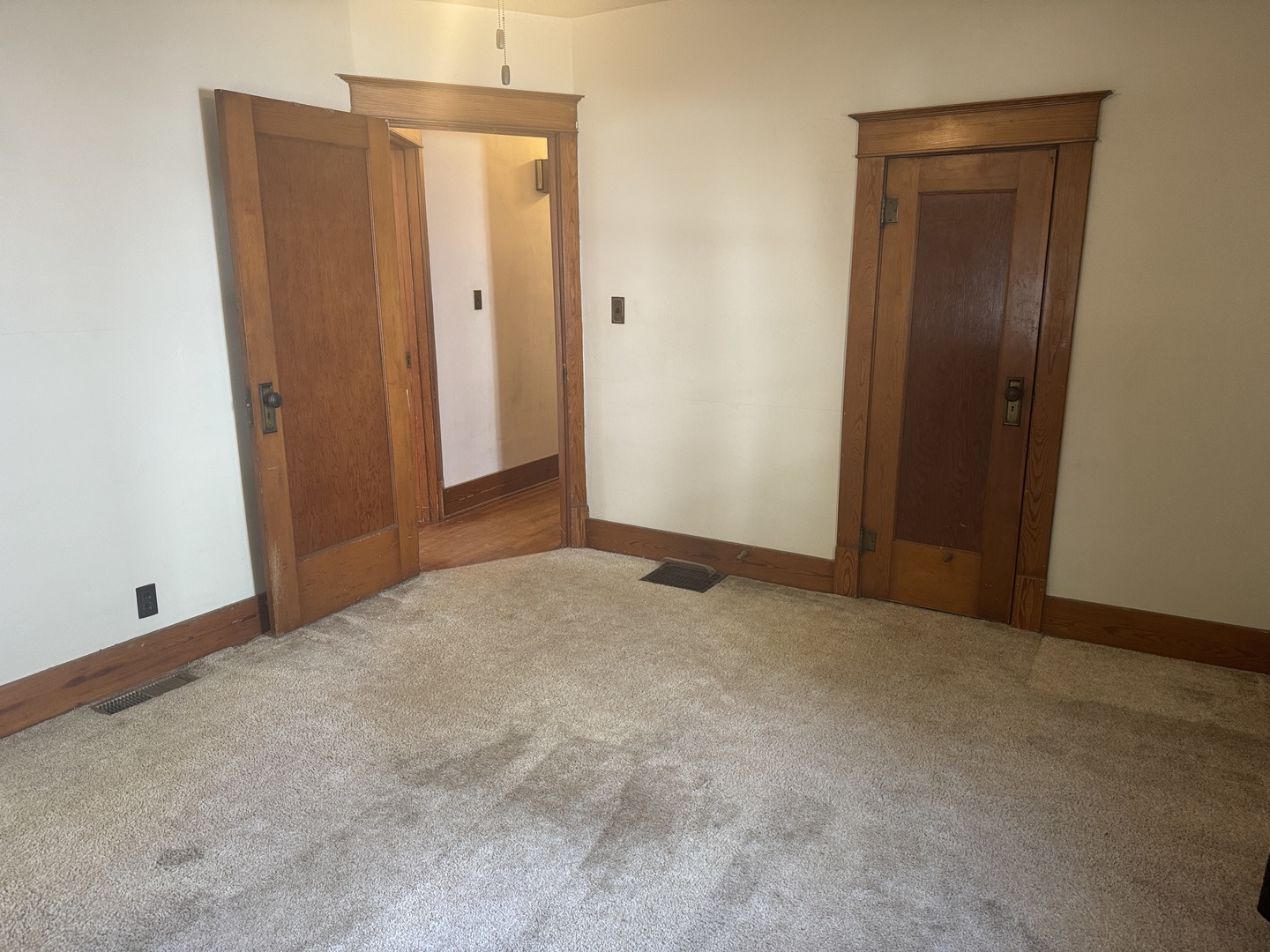 219 South Jackson Street Clinton, IL 61727 - Photo 28 of 50