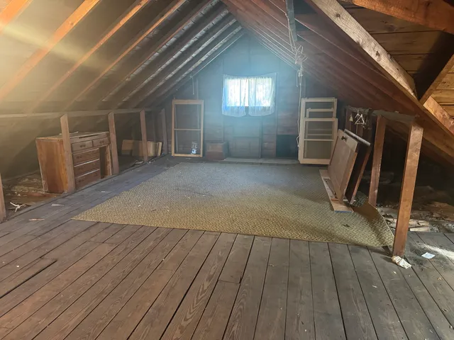 $139,500 | 219 South Jackson Street, Clinton, IL 61727