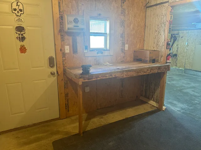 $139,500 | 219 South Jackson Street, Clinton, IL 61727