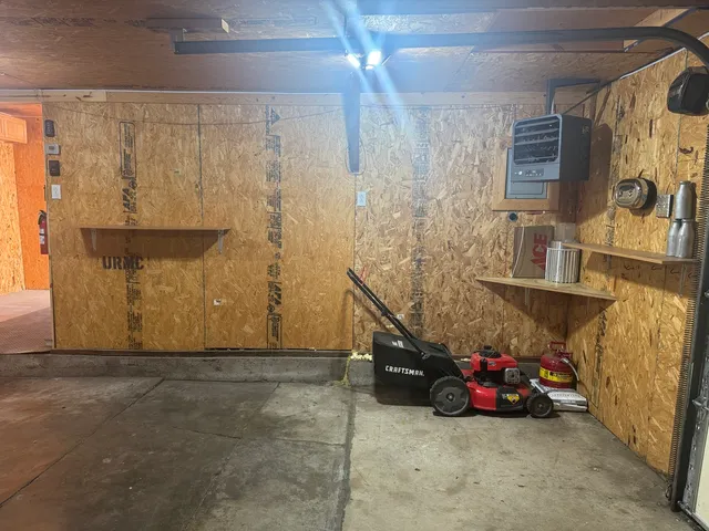 $139,500 | 219 South Jackson Street, Clinton, IL 61727