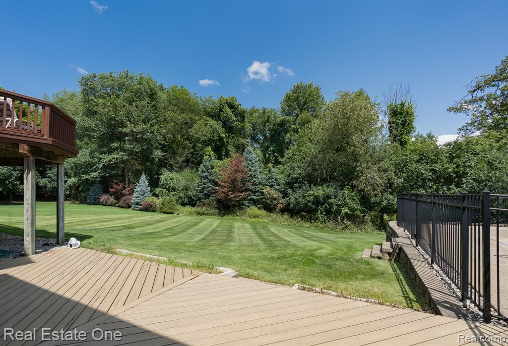 1784 Blue Grass Drive Rochester Hills, MI 48306 - Photo 67 of 72