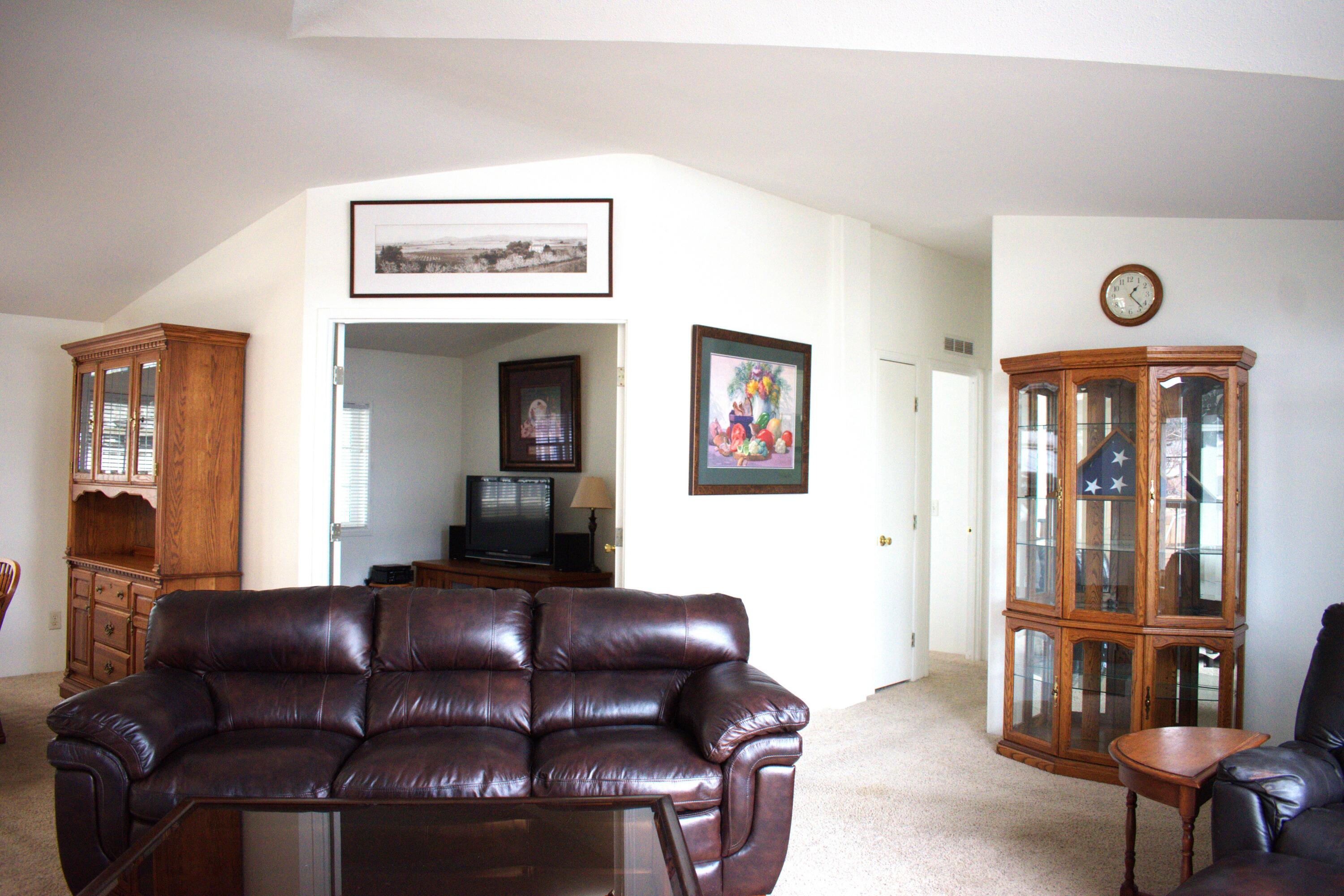 8401 Old Stage Road, Unit 33 Central Point, OR 97502 - Photo 11 of 43 DSC_0812