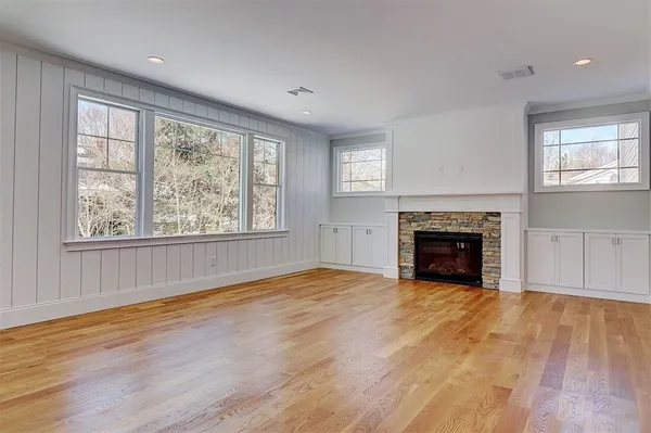 $1,590,000 | 2 Whitehead Road, Coventry, RI 02816