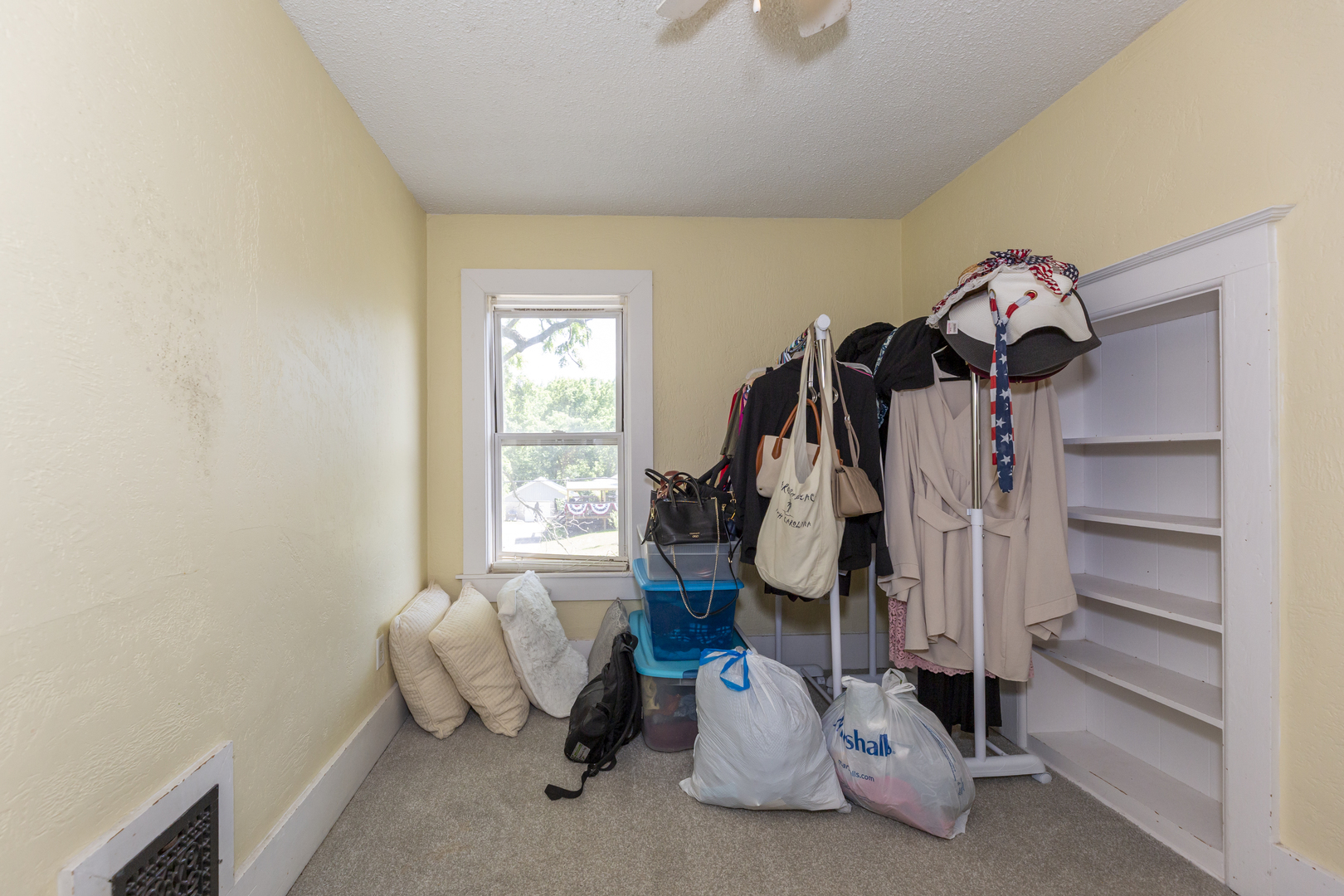 249 West Graham Street Dixon, IL 61021 - Photo 18 of 38