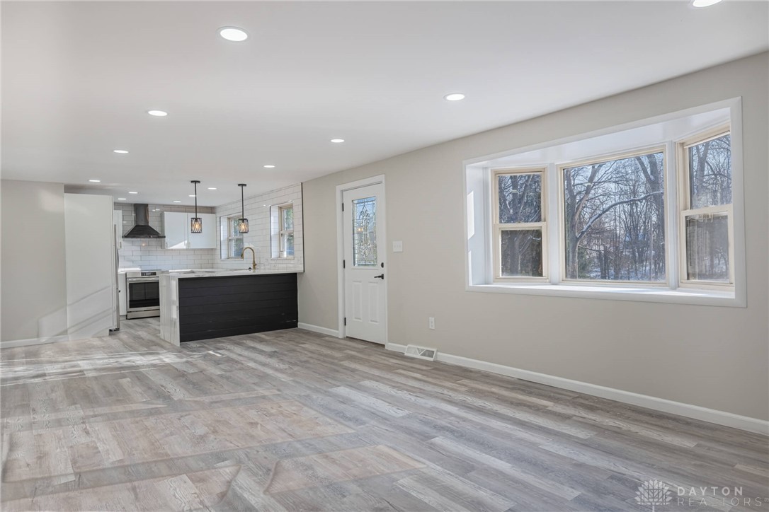 5125 Shiloh Springs Road Dayton, OH 45426 - Photo 9 of 48