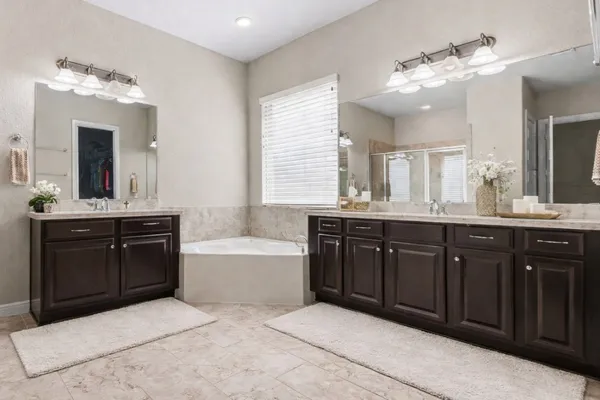 $675,000 | 27975 Presley Park Drive, Spring, TX 77386