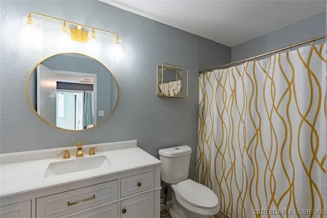 $165,000 | 2222 Bittersweet Road, Unit 2C, Lake Ozark, MO 65049