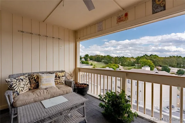 $165,000 | 2222 Bittersweet Road, Unit 2C, Lake Ozark, MO 65049