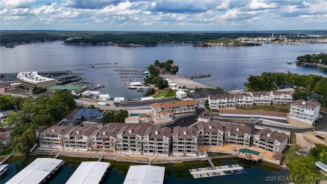 $165,000 | 2222 Bittersweet Road, Unit 2C, Lake Ozark, MO 65049