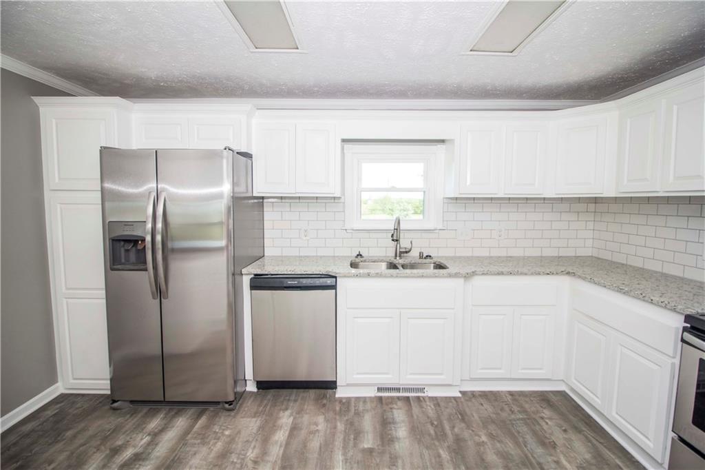28063 Dunbar Road Atlanta, IN 46031 - Photo 4 of 38 Gallery Image 4