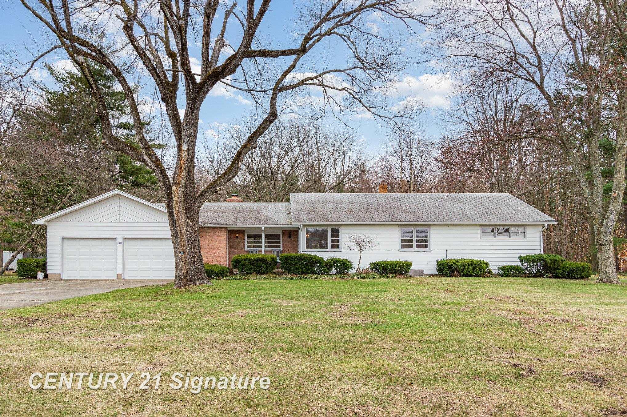10931 South Graham Road St. Charles, MI 48655 - Photo 4 of 28 50170831-b2cc0d6c-15f8-4187-9b07-875b7da07c70.JPG