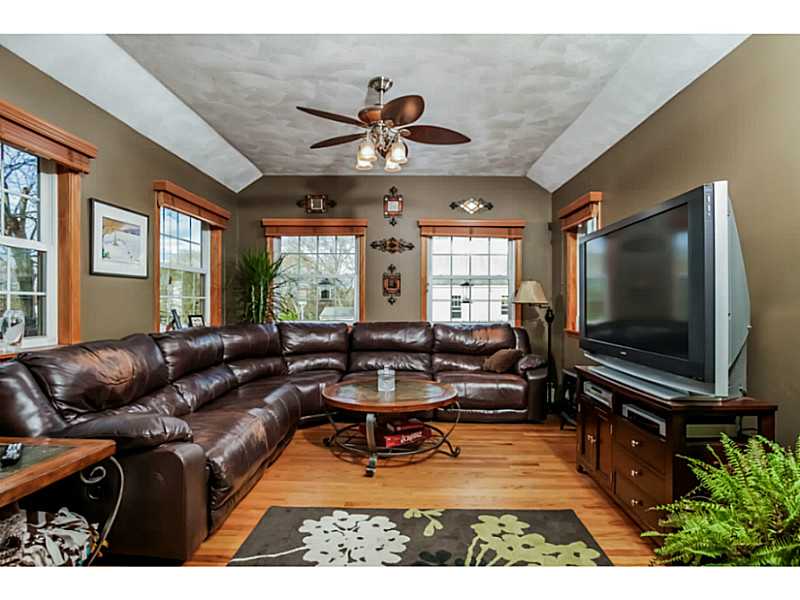 110 Wendell Road Warwick, RI 02888 - Photo 11 of 25 Den/Family/Great Room.