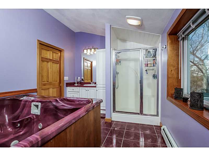 110 Wendell Road Warwick, RI 02888 - Photo 15 of 25 Master Bath/Spa.