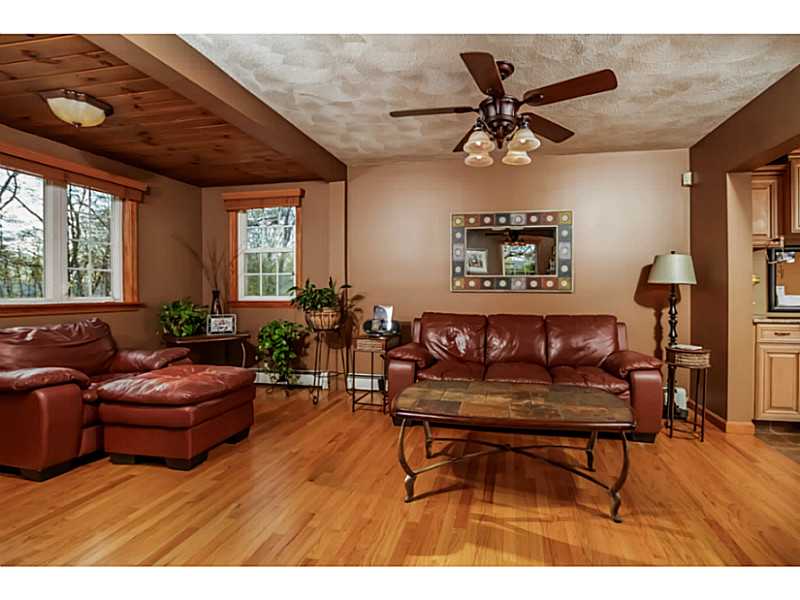 110 Wendell Road Warwick, RI 02888 - Photo 6 of 25 Living Room.