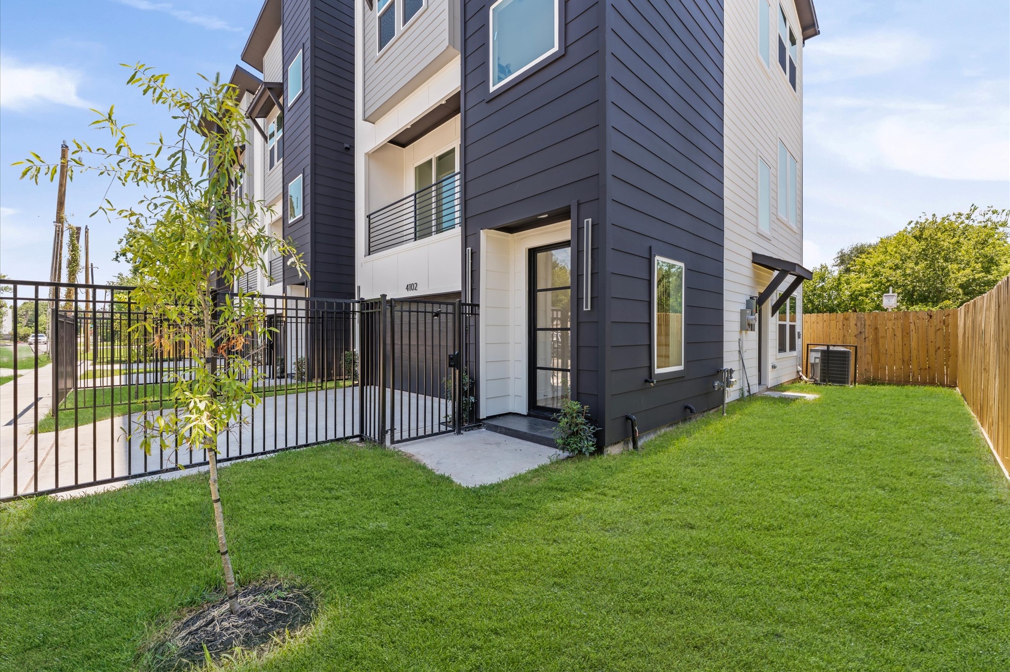 4104 Alice Street Houston, TX 77021 - Photo 4 of 28 a view of a house with a yard and pathway