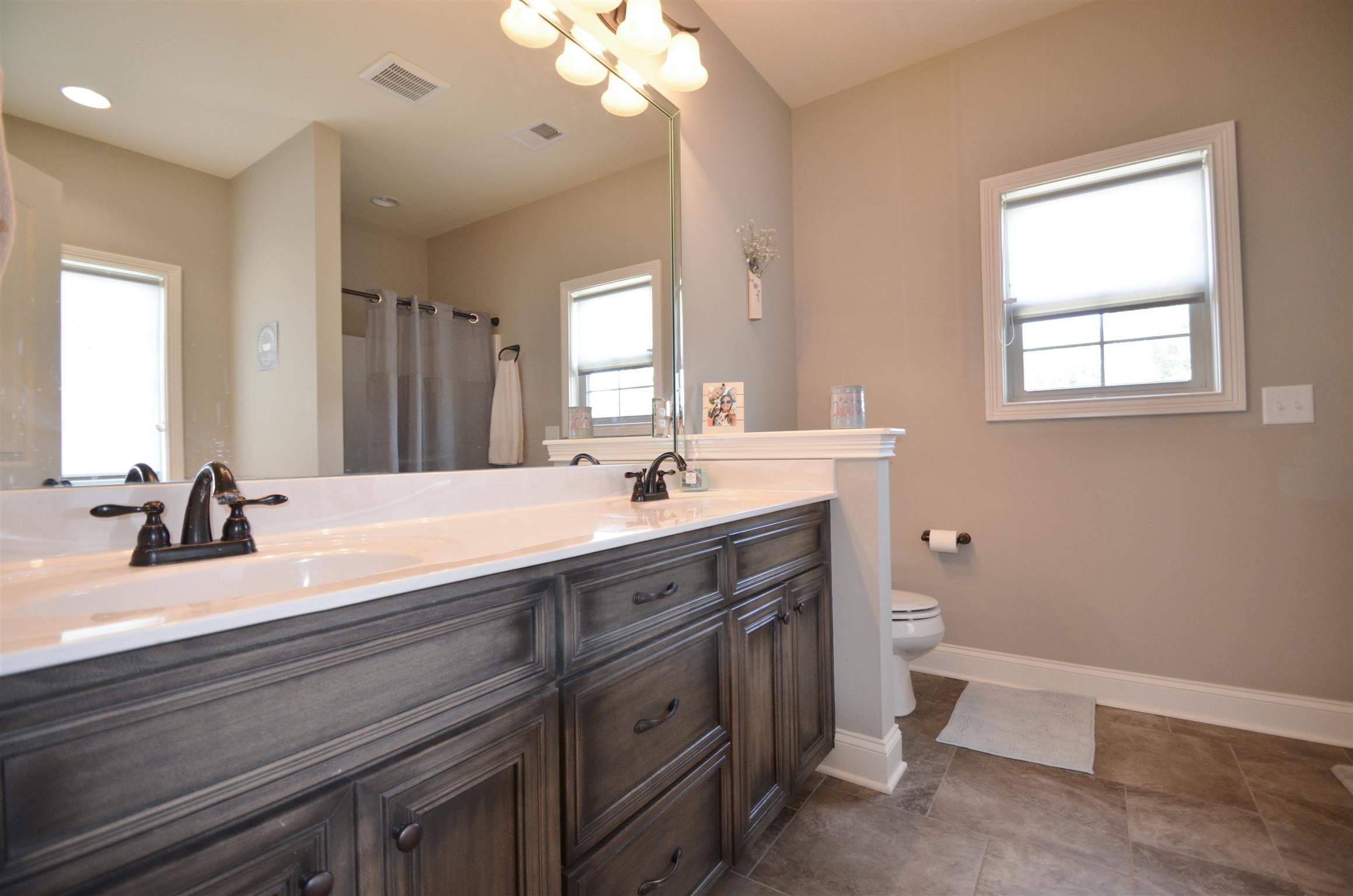 202 Monroe Way Lebanon, TN 37087 - Photo 11 of 26 Luxurious private bathroom