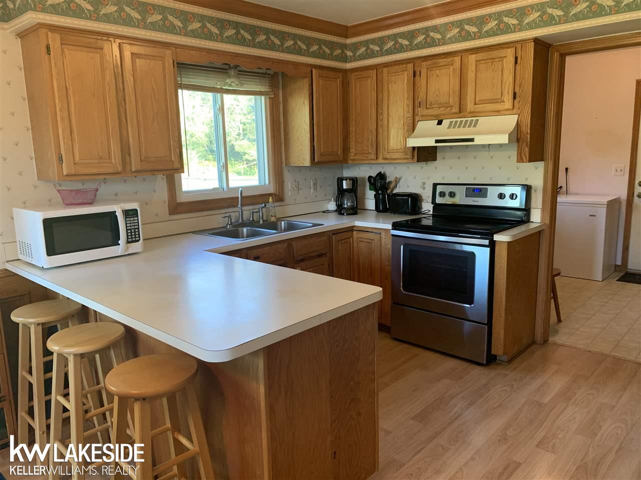 1567 Mack Road Leonard, MI 48367 - Photo 8 of 39