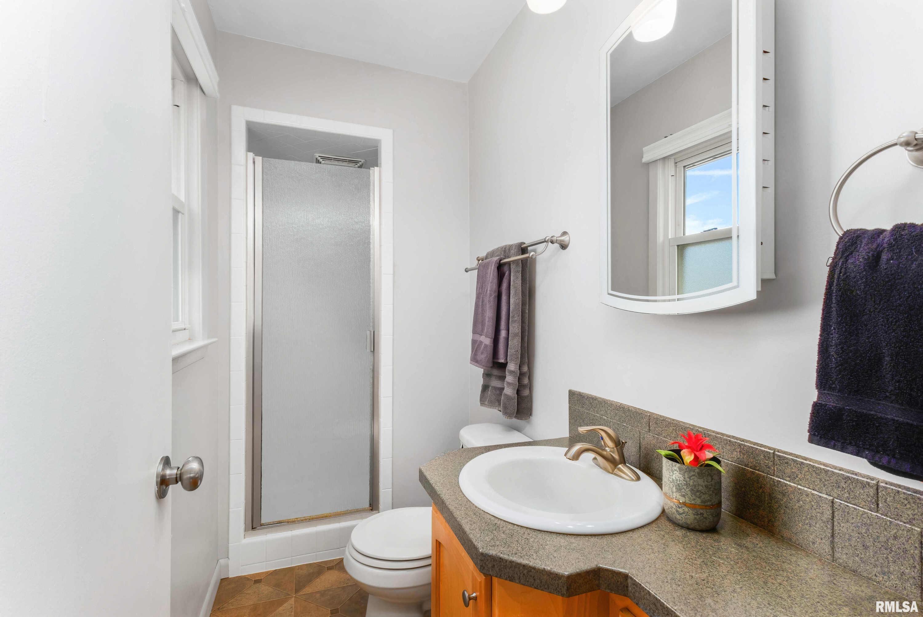 2829 Fairhaven Road Davenport, IA 52803 - Photo 28 of 37 Gallery Image 28