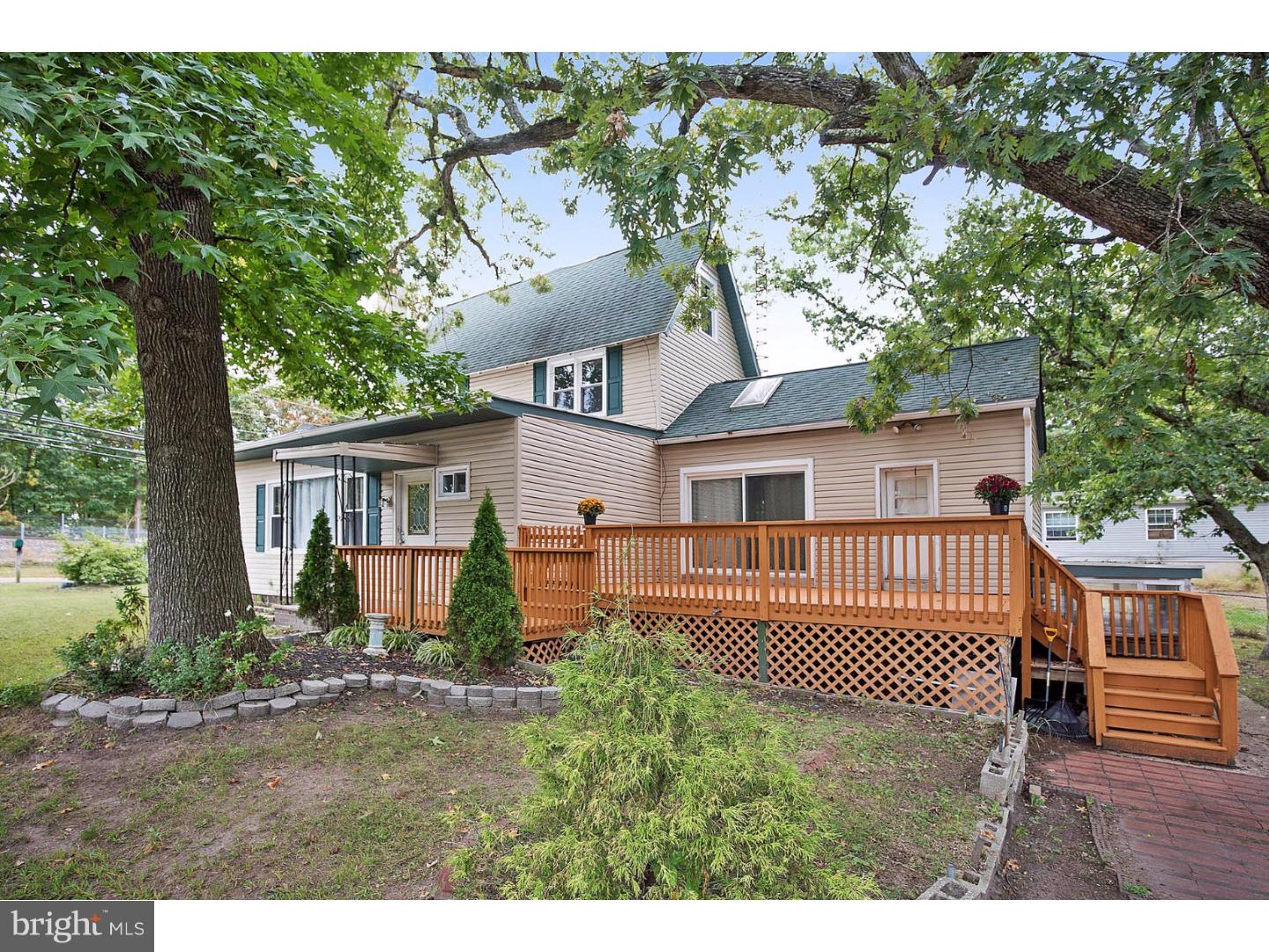 121 South Carlton Street Lindenwold, NJ 08021 - Photo 1 of 25