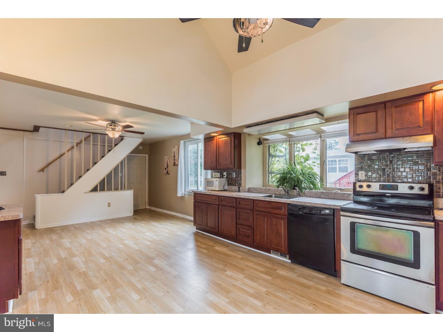 121 South Carlton Street Lindenwold, NJ 08021 - Photo 15 of 25