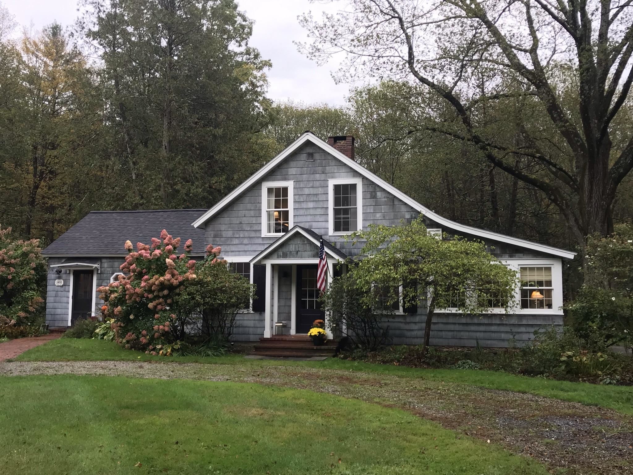 493 Raymond Road Colchester, VT 05446 - Photo 1 of 34 Gallery Image 1
