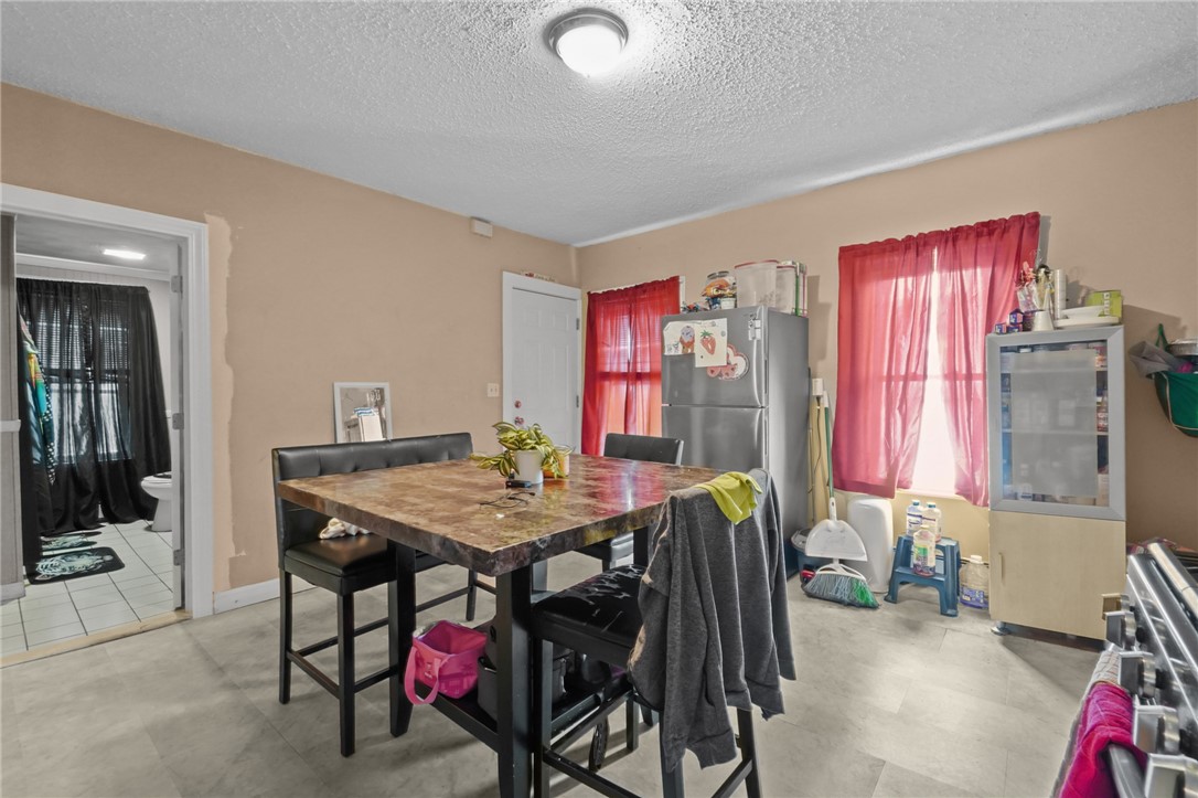 76 Slater Street Pawtucket, RI 02860 - Photo 11 of 40