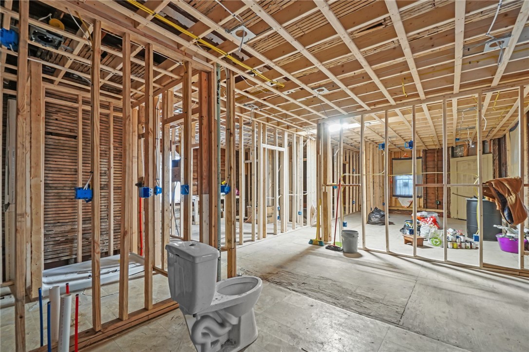 76 Slater Street Pawtucket, RI 02860 - Photo 37 of 40