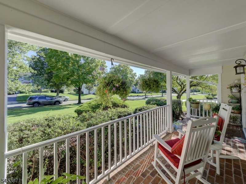10 Spyglass Road Skillman, NJ 08558 - Photo 7 of 39 Gallery Image 7