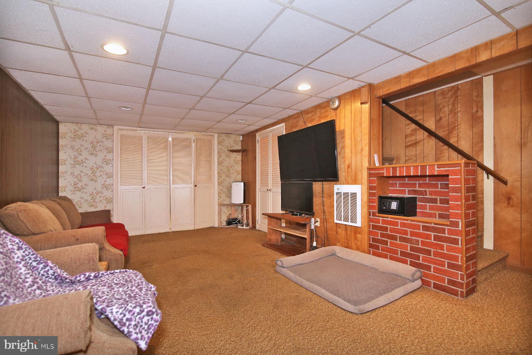 421 Hilltop Road Myerstown, PA 17067 - Photo 23 of 41 Gallery Image 23