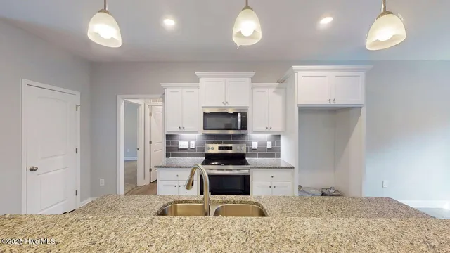 $277,500 | 219 Willowbrook Drive, Pikeville, NC 27863