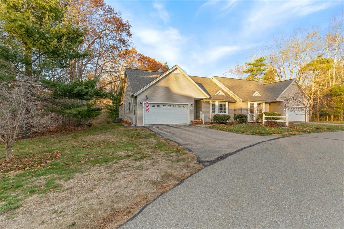 40 Cricket Hill Road East Kingston, NH 03827 - Photo 2 of 46