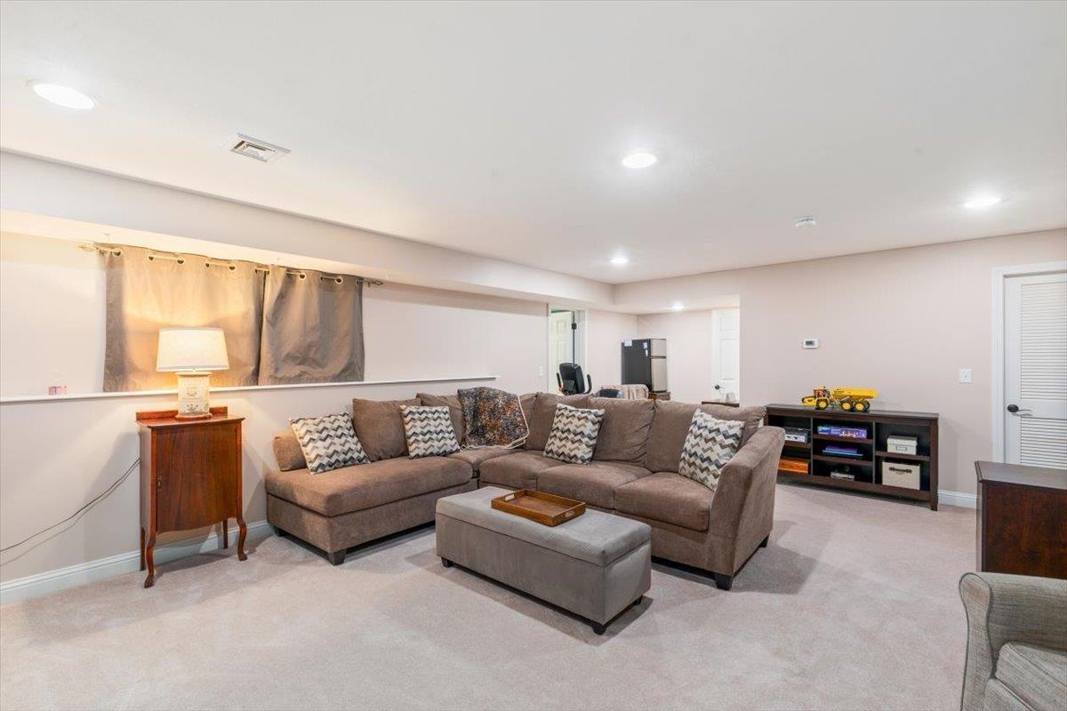 40 Cricket Hill Road East Kingston, NH 03827 - Photo 32 of 46