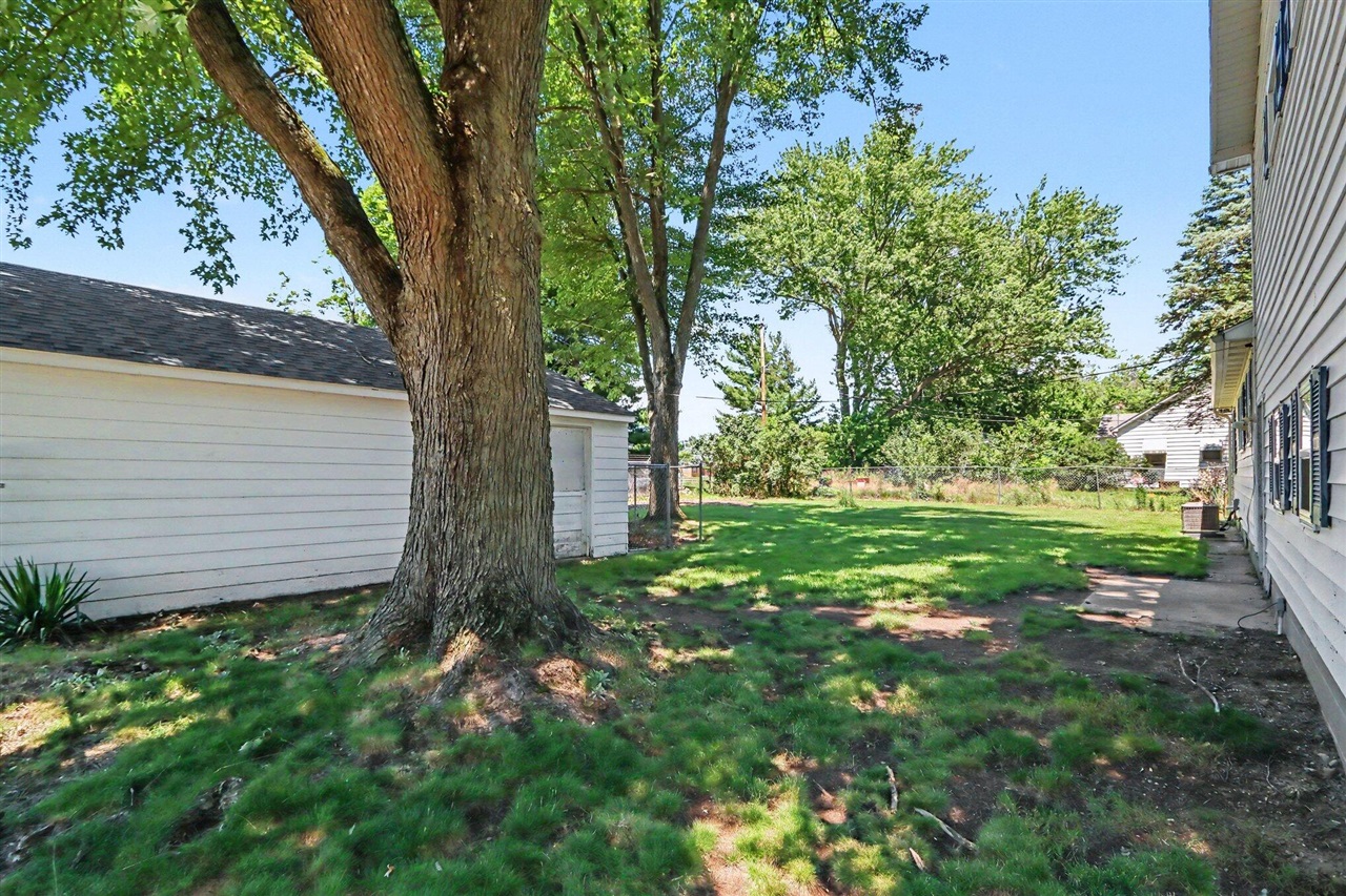 1039 Constantine Street Three Rivers, MI 49093 - Photo 23 of 32
