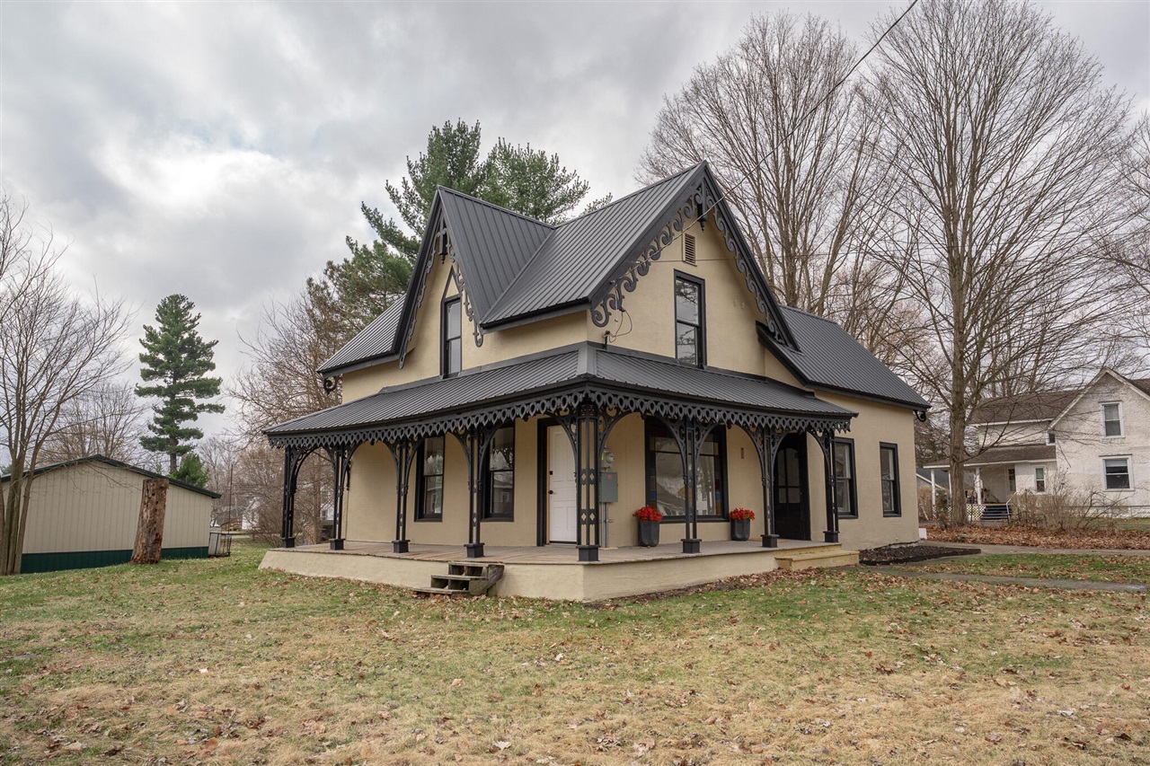 301 West Michigan Avenue Augusta, MI 49012 - Photo 1 of 15