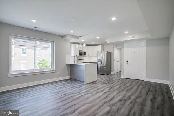 $949,900 | 540 South 52nd Street, Philadelphia, PA 19143