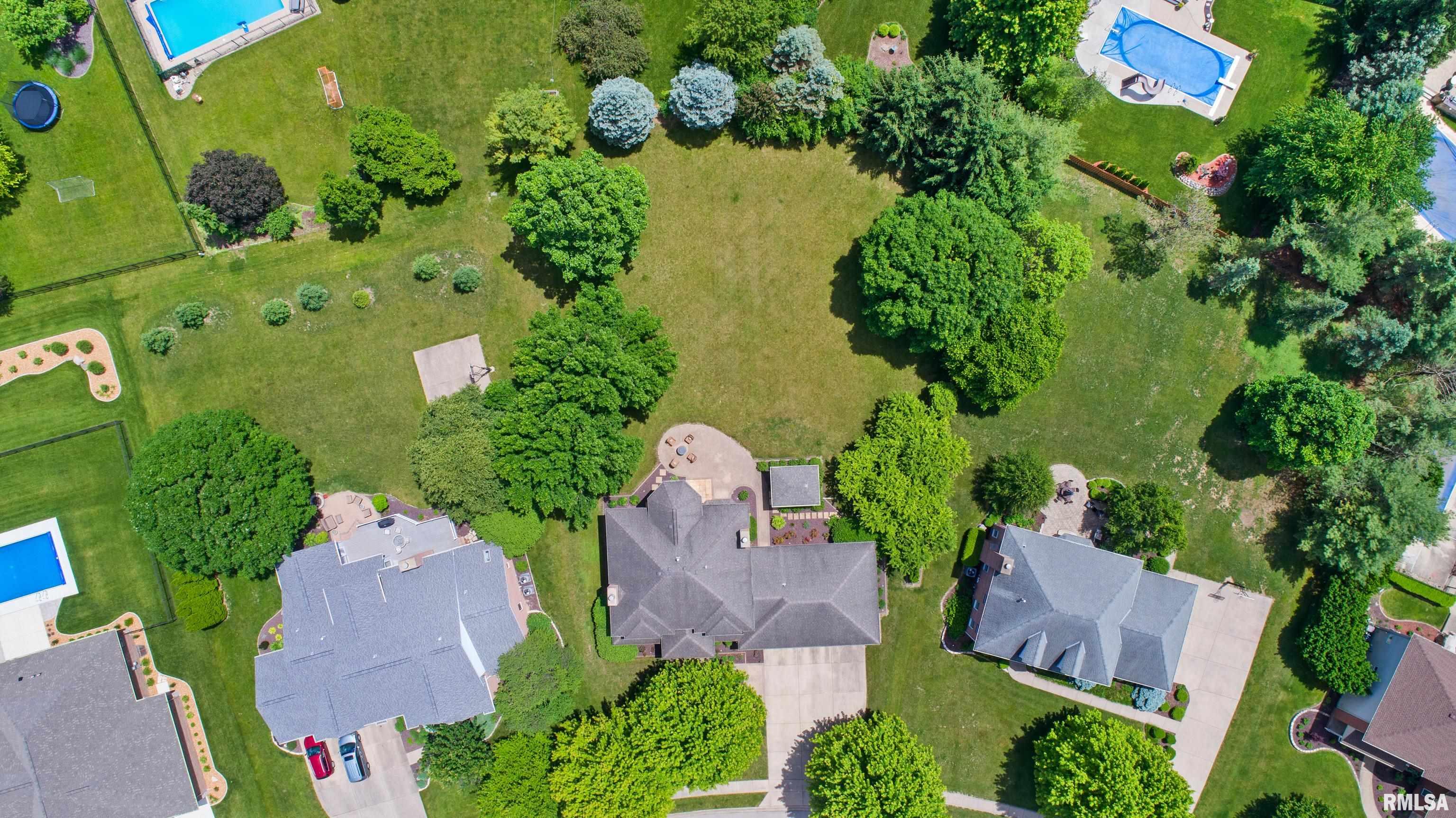 75 Diamond Point Morton, IL 61550 - Photo 10 of 54 Gallery Image 10