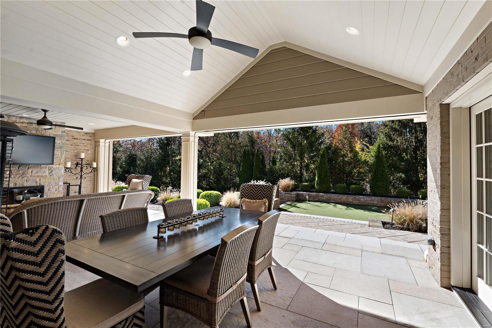 17 Countryside Lane St. Louis, MO 63131 - Photo 16 of 79